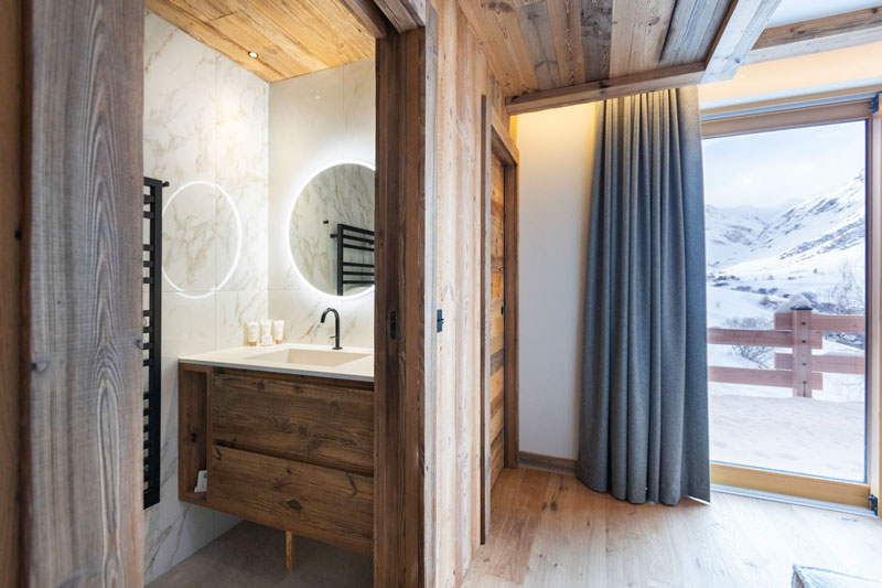 Chambre_Classique_Chalet_Marius_Val_Isere_Alpes_Vue_Montagne_2