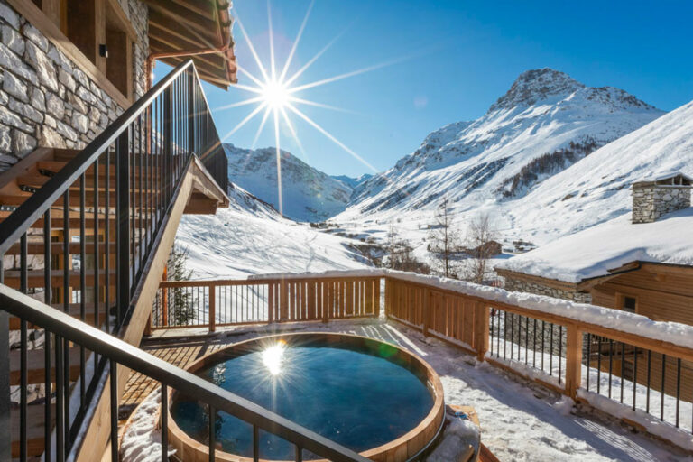 Val_Isere_Vue_Exterieur_Jacuzzi_Epoustouflante_Ski_Montagne